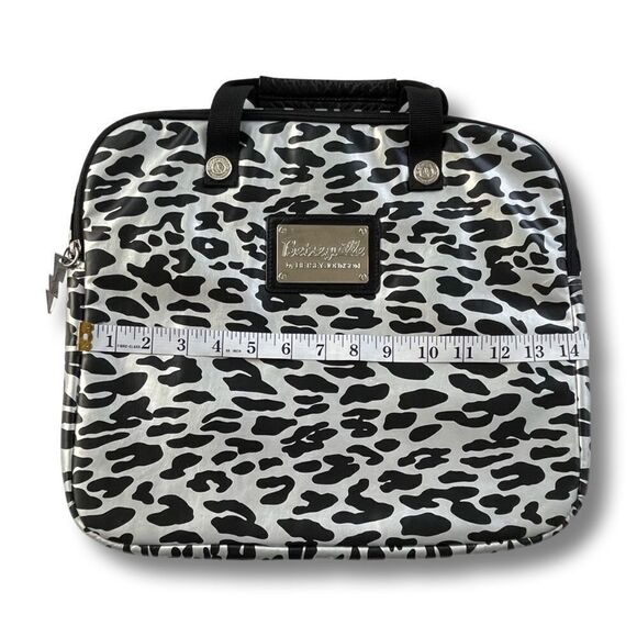 BETSEYVILLE BETSEY JOHNSON Metallic Silver & Black Leopard Padded Laptop Case - Picture 8 of 9